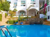 Aparthotel Esquinzo y Monte del Mar