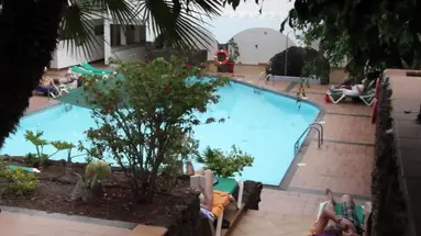 Aparthotel Esquinzo y Monte del Mar