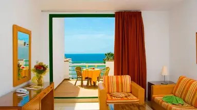Aparthotel Esquinzo y Monte del Mar