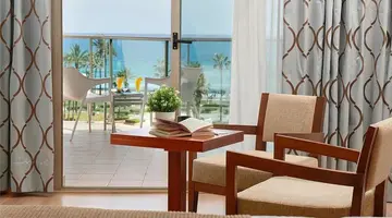 APARTHOTEL HIPOTELS CALA MILLOR PARK
