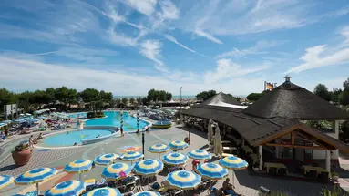 Aparthotel Holiday