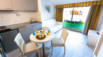 APARTHOTEL MIAMI PARK - CALELLA