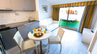 APARTHOTEL MIAMI PARK - CALELLA