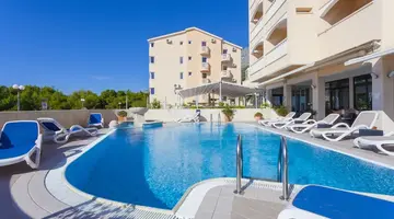 Aparthotel Milenij