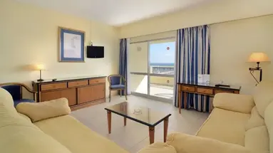 APARTHOTEL PYR FUENGIROLA