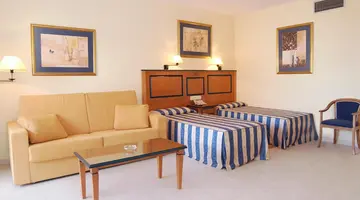 APARTHOTEL PYR FUENGIROLA