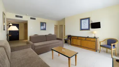 APARTHOTEL PYR FUENGIROLA