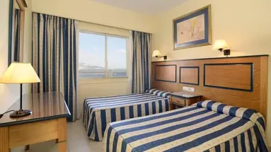 APARTHOTEL PYR FUENGIROLA