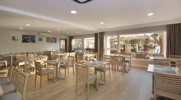 APARTHOTEL PYR FUENGIROLA