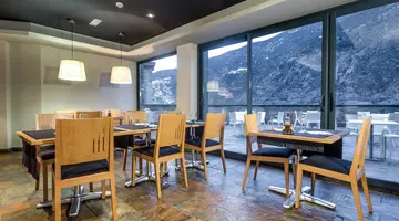 Aparthotel Shusski