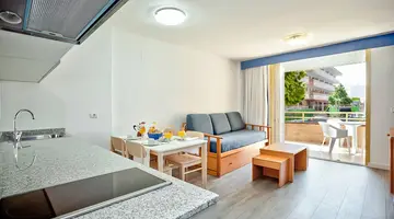 Aparthotel Voramar