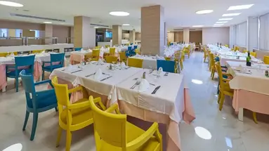 Aparthotel y Hotel Paguera Beach