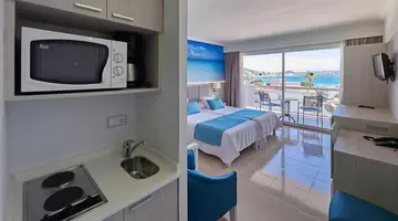 Aparthotel y Hotel Paguera Beach