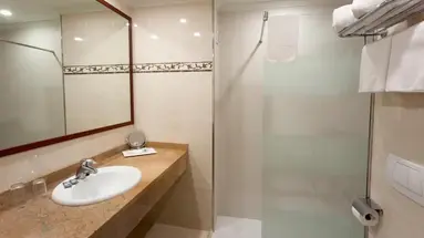 Aparthotel y Hotel Paguera Beach