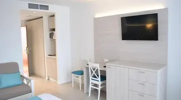 Aparthotel y Hotel Paguera Beach