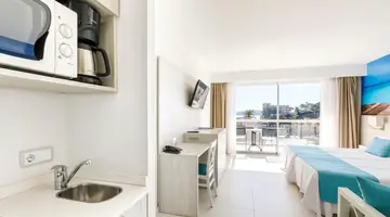 Aparthotel y Hotel Paguera Beach