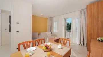 APARTMENTS KATORO PLAVA LAGUNA
