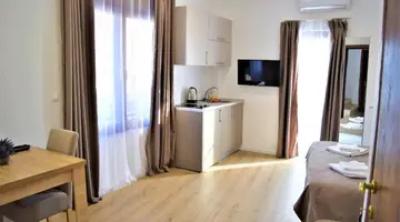 APARTMENTS MARTINOVIC
