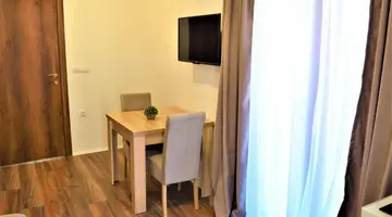 APARTMENTS MARTINOVIC
