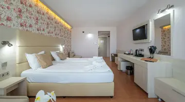 Aphrodite Beach Hotel