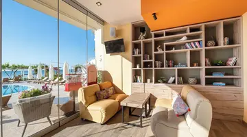 Aphrodite Beach Hotel
