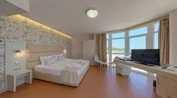 Aphrodite Beach Hotel