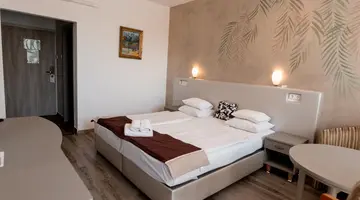 Aphrodite Hotel
