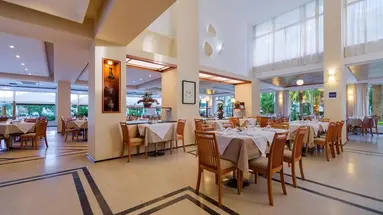 APOLLO BEACH HOTEL