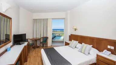 APOLLO BEACH HOTEL