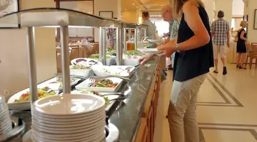 APOLLO BEACH HOTEL