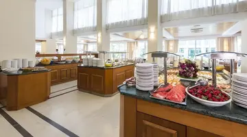 APOLLO BEACH HOTEL