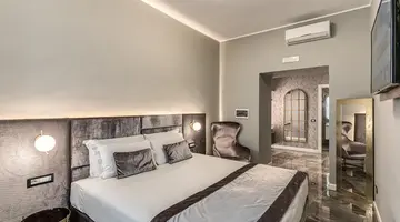 Apollo Boutique Hotel