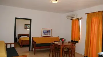 Apollo City Hotel (ex Maliatim Apts)