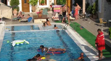 Apollo City Hotel (ex Maliatim Apts)
