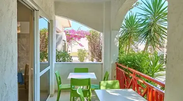 Apollon Hotel Apartments