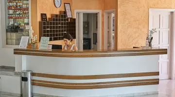 Apollon Hotel Apartments