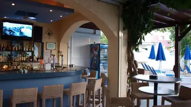 Apollon Hotel Apartments