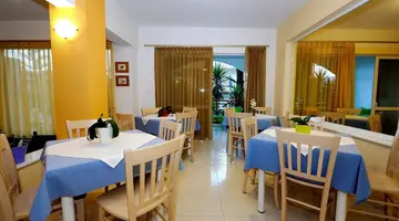 Apollon Hotel Apartments