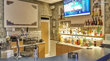 Apollon Hotel & Apts Reth.