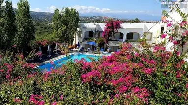 Apollon Hotel & Apts Reth.
