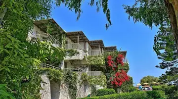 Apollonia Beach Resort & Spa