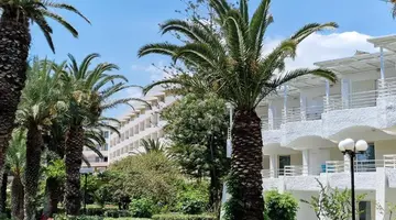 Apollonia Resort & Spa