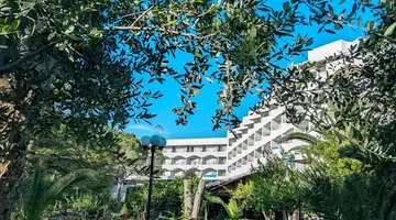 Apollonia Resort & Spa