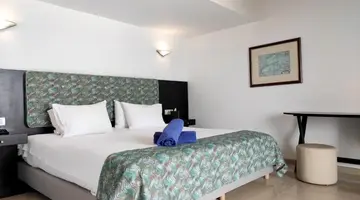 Apollonia Resort & Spa