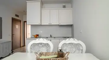 Apolonia Resort AH