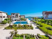 Apolonia Resort AH