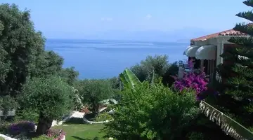 Apraos Bay