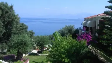 Apraos Bay