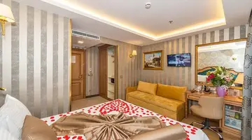 Aprilis Gold Hotel