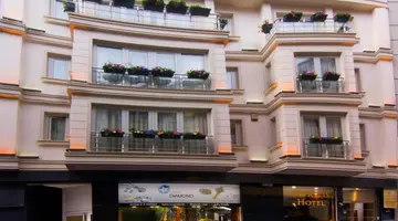 Aprilis Hotel